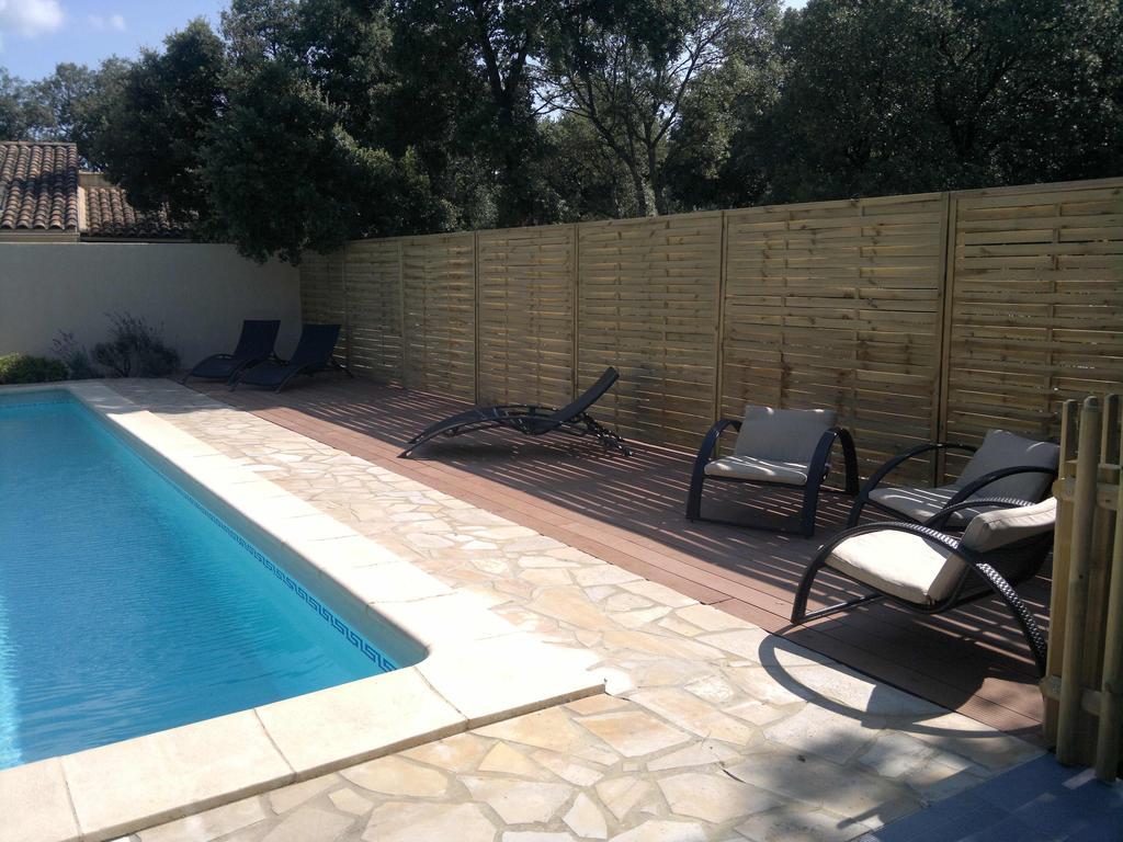 A L'Est D'Uzes Villa Saint-Siffret Екстериор снимка