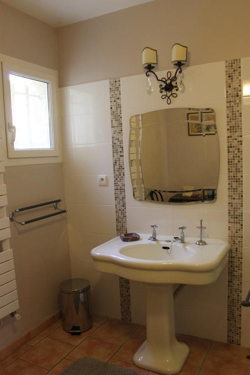 A L'Est D'Uzes Villa Saint-Siffret Екстериор снимка